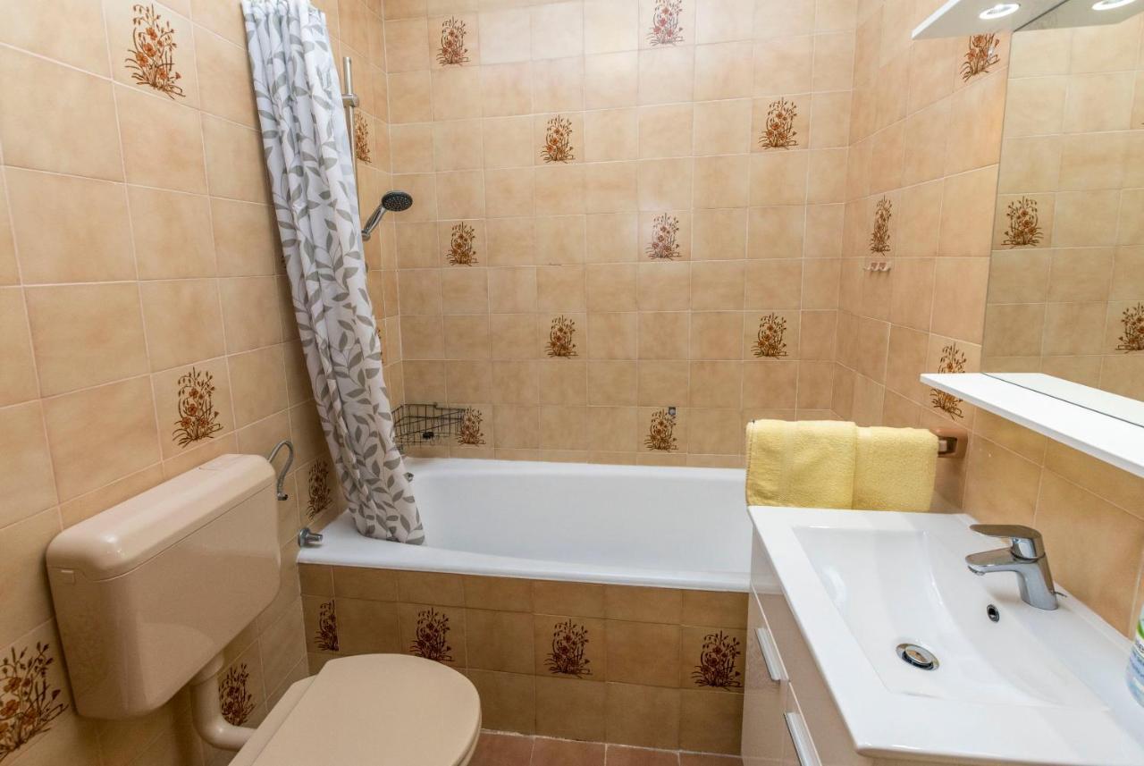 Apartments Jelka พรีมอชเตน ภายนอก รูปภาพ